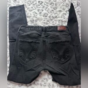 HOLLISTER SKINNY JEANS- black, size 3s